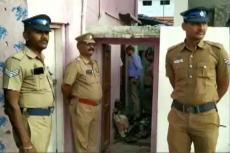 बड़े मनी लॉन्ड्रिंग रैकेट का भंडाफोड़ करने के लिए IT ने मारे छापे, घेरे में चीनी नागरिक बड़े मनी लॉन्ड्रिंग रैकेट का भंडाफोड़ करने के लिए IT ने मारे छापे, घेरे में चीनी नागरिक
