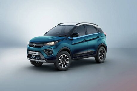टाटा मोटर्स का खास ऑफर! मात्र 41,900 रुपए देकर घर ले जाएं 16 लाख की Nexon EV टाटा मोटर्स का खास ऑफर! मात्र 41,900 रुपए देकर घर ले जाएं 16 लाख की Nexon EV