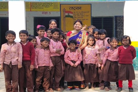 UP Basic Education: खास मॉड्यूल से तैयार होंगी किताबें, हैंडबुक में अपलोड होगा वीडियो UP Basic Education: खास मॉड्यूल से तैयार होंगी किताबें, हैंडबुक में अपलोड होगा वीडियो