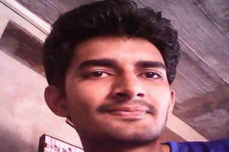 UPSC Civil Services Result 2019: किसान के बेटे ने खेतों में पढ़ाई कर हासिल की सफलता UPSC Civil Services Result 2019: किसान के बेटे ने खेतों में पढ़ाई कर हासिल की सफलता