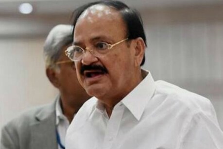 उपराष्ट्रपति वैंकेया नायडू 29 सितंबर को इस जानलेवा वायरस की चपेट में आए थे (File Photo)