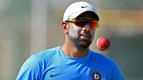 रविचंद्रन अश्विन ने वसीम जाफर के इस मीम पर मजेदार रिएक्शन दिया है.