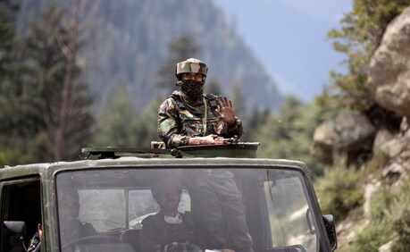 भारत चीन सीमा विवाद पर सरकार ने की अहम बैठक, LAC पर ये रणनीति अपनाएगी सेना