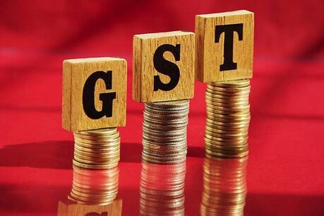 सालाना जीएसटी रिटर्न भरने की डेडलाइन एक महीने के लिए और बढ़ा दी गई है.