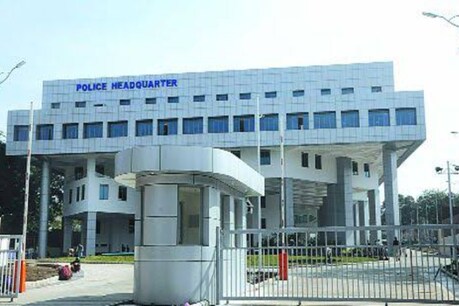MP: अब पुलिस अफसर अधीनस्थ कर्मचारियों पर सीधे नहीं कर सकेंगे कार्रवाई, सुनने होंगे उनके पक्ष MP: अब पुलिस अफसर अधीनस्थ कर्मचारियों पर सीधे नहीं कर सकेंगे कार्रवाई, सुनने होंगे उनके पक्ष