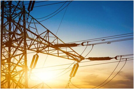 Power Grid की संपत्तियां बेचकर पूंजी जुटाएगी सरकार, कैबिनेट ने InvIT के तहत दी मंजूरी Power Grid की संपत्तियां बेचकर पूंजी जुटाएगी सरकार, कैबिनेट ने InvIT के तहत दी मंजूरी