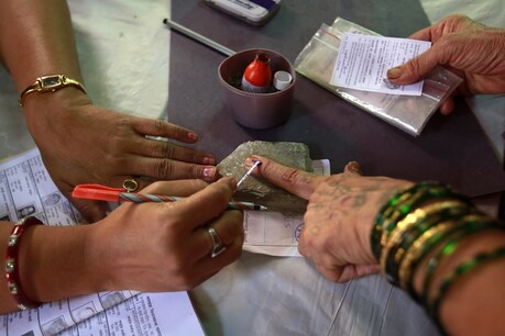 एमपी के उपचुनाव में महिला वोटर्स की भूमिका महत्वपूर्ण मानी जा रही है.