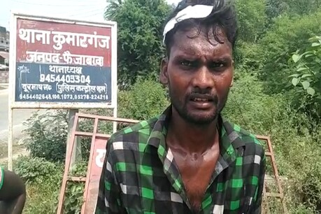 मौत से पहले थाने के बाहर मीडिया से अपनी बात कहता युवक. (फाइल फोटो)