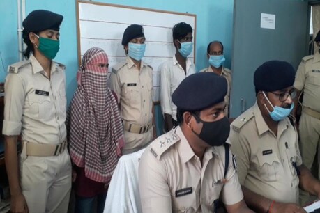 Double Murder Case: नाजायज संबंध ने ली दो युवकों की जान, ऐसी हालत में मिली थी लाश Double Murder Case: नाजायज संबंध ने ली दो युवकों की जान, ऐसी हालत में मिली थी लाश