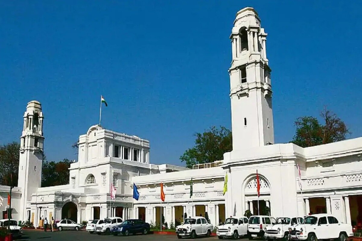 delhi assembly Special session, 14 september, delhi Assembly, arind kejriwal, manish sisodia, bjp, aap, mla, ministers, face mask must, Covid 19, Social distance, दिल्ली विधानसभा का एक दिवसीय विशेष सत्र, 14 सितंबर, प्रश्नकाल नहीं होगा, अरविंद केजरीवाल, विधानसभा सचिवालय, मनीष सिसोदिया, सोशल डिस्टेंसिंग, फेस मास्क पहनना अनिवार्य, विधायकों का होगा कोविड टेस्टदिल्ली विधानसभ का एक दिन का विशेष सत्र 14 सितंबर को होगा.