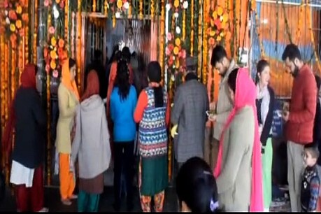 भारत के कुछ भागों में अजीबो-गरीब धार्मिक मान्यताएं हैं. (सांकेतिक तस्वीर)