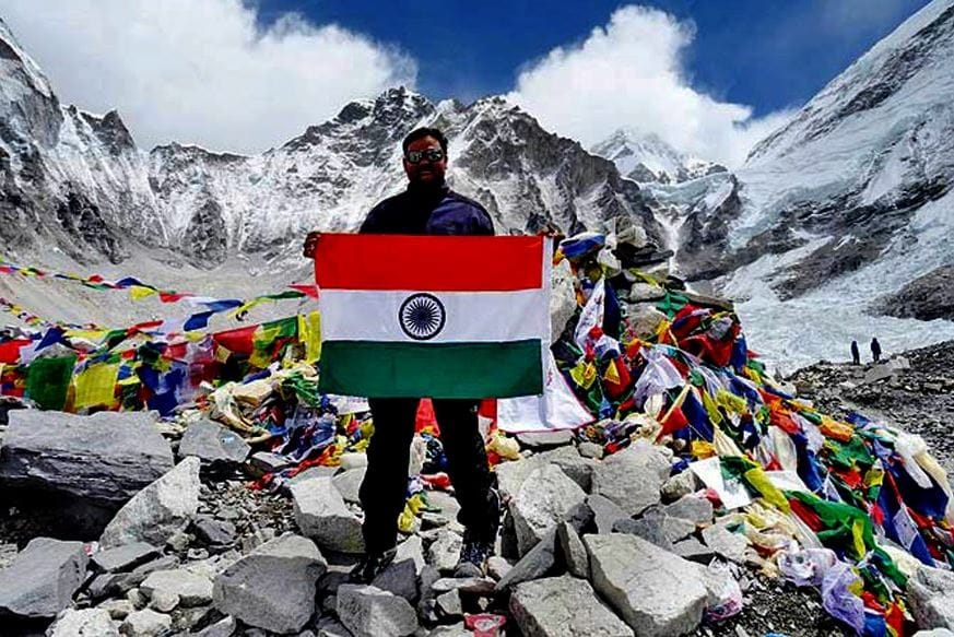 mount everest height, where is mount everest, china nepal realtions, india china nepal, mount everest controversy, माउंट एवरेस्ट ऊंचाई, माउंट एवरेस्ट कहां है, चीन नेपाल संबंध, भारत चीन नेपाल, माउंट एवरेस्ट विवाद