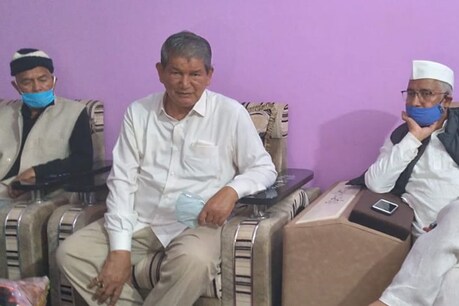 उत्तराखंड: 2022 चुनाव को देखते हुए मैदानी छोड़ पहाड़ी इलाके की सियासत करेंगे हरीश रावत! उत्तराखंड: 2022 चुनाव को देखते हुए मैदानी छोड़ पहाड़ी इलाके की सियासत करेंगे हरीश रावत!
