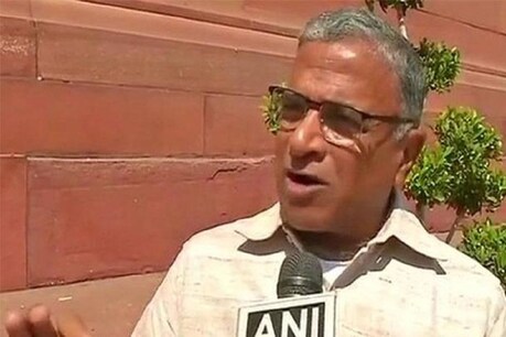 राज्यसभा उप सभापति के लिए हरिवंश सिंह ने भरा नामांकन, बीजेपी ने जारी किया व्हिप राज्यसभा उप सभापति के लिए हरिवंश सिंह ने भरा नामांकन, बीजेपी ने जारी किया व्हिप