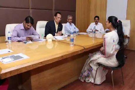 IAS इंटरव्यू में पूछे जाते हैं बार-बार ये सवाल, क्या आपको आते हैं इनके जवाब IAS इंटरव्यू में पूछे जाते हैं बार-बार ये सवाल, क्या आपको आते हैं इनके जवाब