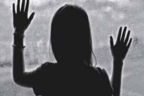 लड़की 12वीं की छात्रा है (प्रतीकात्मक तस्वीर)