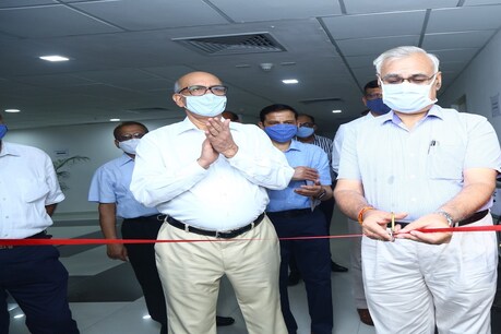 Engineer's Day: देसी तकनीक पर दौड़ रही Delhi Metro, जानें क्या है पूरा माजरा Engineer's Day: देसी तकनीक पर दौड़ रही Delhi Metro, जानें क्या है पूरा माजरा