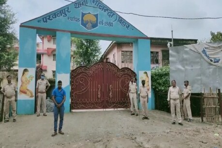 नालंदा जिले का परवलपुर गांव जहां पर चोर की पीट-पीटकर हत्या कर दी गई है.