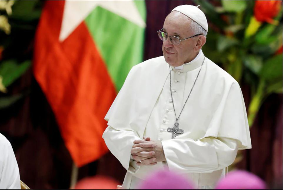 religious freedom in china, china population, china demography, china religion, who is pope francis, चीन में धार्मिक आजादी, चीन की आबादी, चीन में मुख्य धर्म, पोप फ्रांसिस कौन हैं, ईसाई आबादी