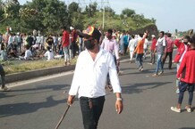 PHOTOS: राजस्थान में ST अभ्यर्थियों का हिंसक प्रदर्शन, पथराव, पुलिस ने दागे आंसू गैस के गोले