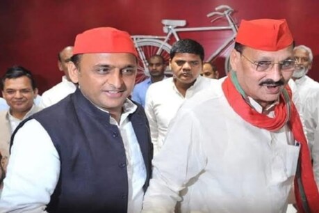 राज्यपाल से सुरक्षा की मांग की है.