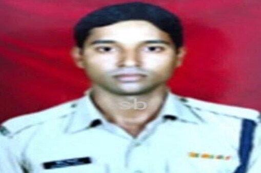 शहीद धर्मेन्द्र त्रिपाठी सतना के पड़िया गांव के रहने वाले थे शहीद धर्मेन्द्र त्रिपाठी सतना के पड़िया गांव के रहने वाले थे