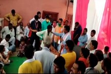 मंत्री भारत सिंह कुशवाह से बोले मतदाता-'इमरती देवी को हम क्यों दें वोट...'