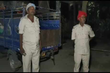 बिहार के बेगूसराय में डबल मर्डर की घटना के बाद मामले की जांच के लिए पहुंची पुलिस