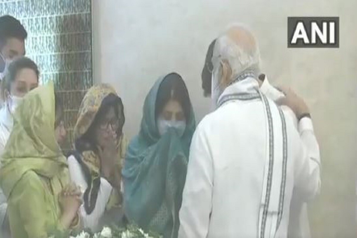 Chirag paswan, Chirag paswan tweet, PM MODI, BIHAR CHUNAV, Ram Vilas Paswan pass away, Ram Vilas Paswan death, Ram Vilas Paswan, Chirag paswan write आपका आशीर्वाद व स्नेह हमेशा बना रहे, चिराग पासवान, रामविलास पासवान, पीएम मोदी, नरेंद्र मोदी, बिहार चुनाव, बिहार विधानसभा चुनाव 2020
