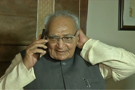 मोतीलाल वोरा से पहले कांग्रेस के कई वरिष्ठ नेता कोविड की चपेट में आ चुके हैं (फाइल फोटो)