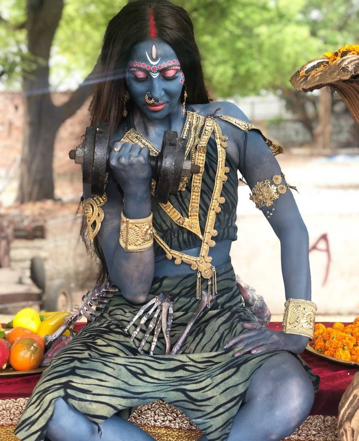 टीवी की इस एक्‍ट्रेस ने नवरात्रि में ल‍िया देवी मां का अवतार, आपने पहचाना  कौन हैं ये... ? | TV actress rishina Kandhari take avatar of Devi Kaalratri  in Navratri 2020 see photos dv