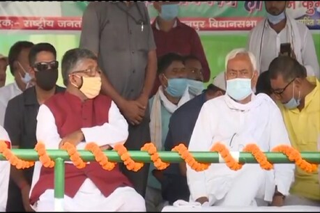 समस्तीपुर के हसनपुर सभा में मुख्यमंत्री नीतीश कुमार व केंद्रीय मंत्री रविशंकर प्रसाद