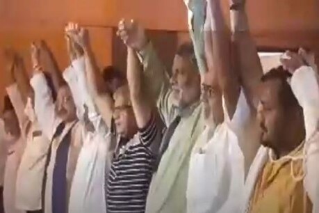 पप्पू यादव के साथ आए प्रकाश आंबेडकर