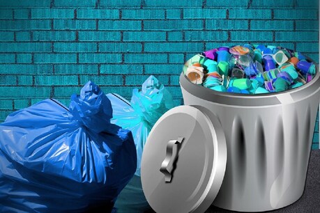 प्लास्टिक आप और आपके बच्चे दोनों के लिए ही घातक है.