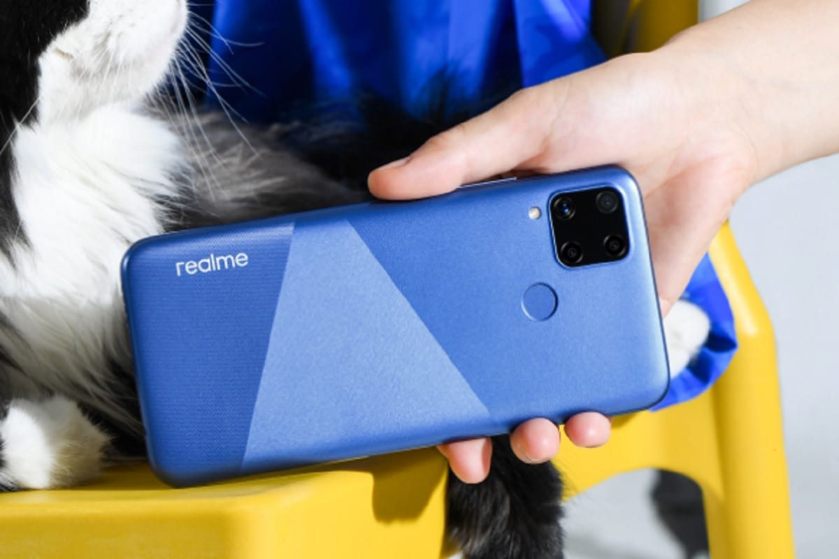 काफी सस्ता मिल रहा है Realme का 4 कैमरे वाला बजट फोन, मिलेगी 6000mAh की बैटरी