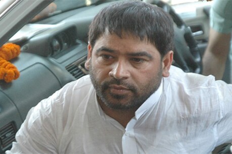 साधू यादव कल गोपालगंज विधानसभा से नामांकन भरने जा रहे हैं.