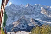 PHOTOS: हिमाचल के लाहौल स्पीति जिले में सीजन की पहली बर्फबारी, शून्‍य के करीब पहुंचा तापमान