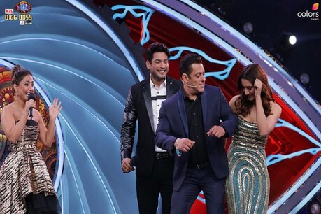 Bigg Boss 14: पहले ही दिन राहुल वैद्य मांगने लगे लड़कियों से KISS, जाने क्या है माजरा Bigg Boss 14: पहले ही दिन राहुल वैद्य मांगने लगे लड़कियों से KISS, जाने क्या है माजरा