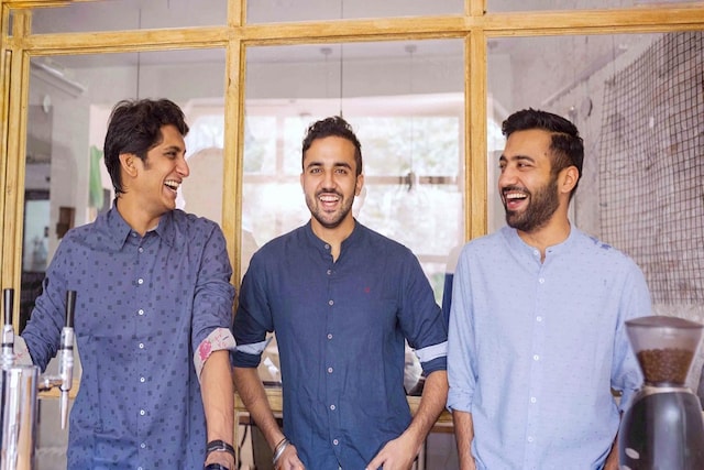 Coffee business of 3 friends hit 4 years! Now we earn crores Coffee business of 3 friends hit 4 years! Now we earn crores