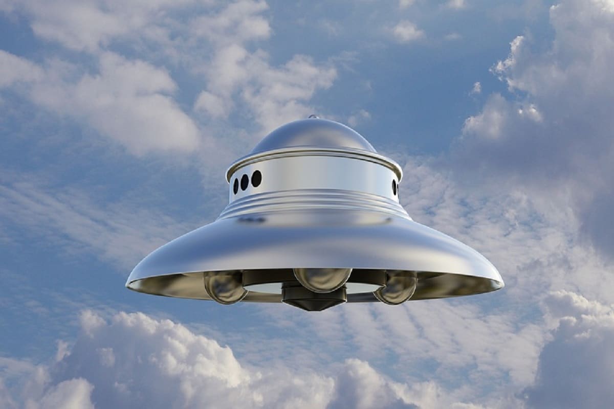 Aliens, UFO, Humans,