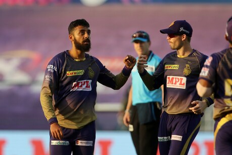 वरुण चक्रवर्ती ने पांच विकेट लिए (फोटो क्रेडिट: आईपीएल ट्विटर हैंडल)