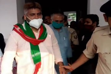 Bihar Elections: जेल से छूटने पर महागठबंधन उम्मीदवार बोले- ऐसे केस में गिरफ्तार किया जिसकी जानकारी भी नहीं थी