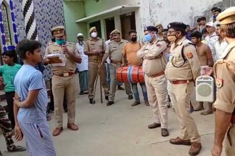 बरेली पुलिस ने अपराधियों के गांव में कराई मुनादी