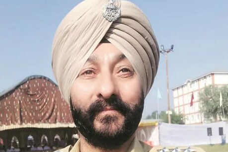 डीएसपी दविंदर सिंह निलंबित हैं. (फाइल फोटो)