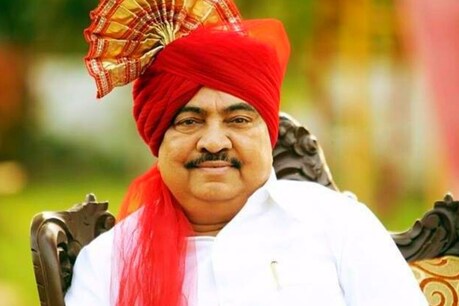 तस्वीर एकनाथ खड़से की फेसबुक वॉल से साभार