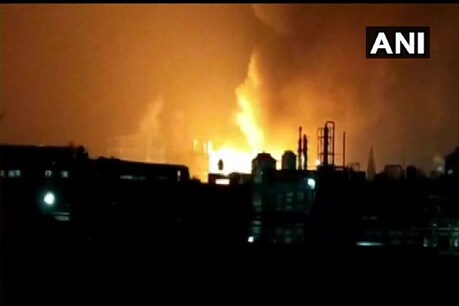 पुणे में रसायन निर्माण इकाई में लगी आग