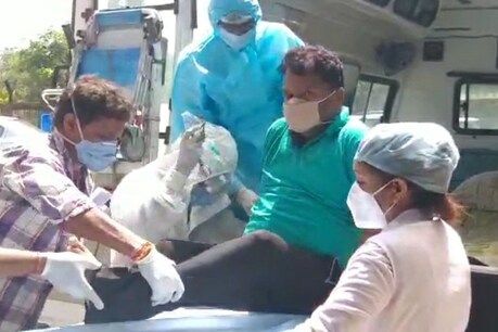 रांची के मेडिका अस्पताल में भर्ती शिक्षा मंत्री जगरनाथ महतो की हालत गंभीर बनी हुई है.