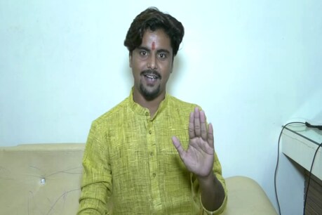 आगर मालवा निवासी कपिल अंजाना सीएम शिवराज की आवाज की हूबहू कॉपी करते हैं.