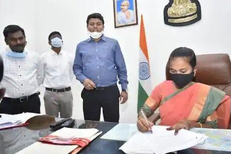 एम श्रावणी को बनाया गया था एक दिन का कलेक्टर.