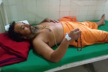 अस्पताल में भी जारी है संत परमहंस दास का आमरण अनशन